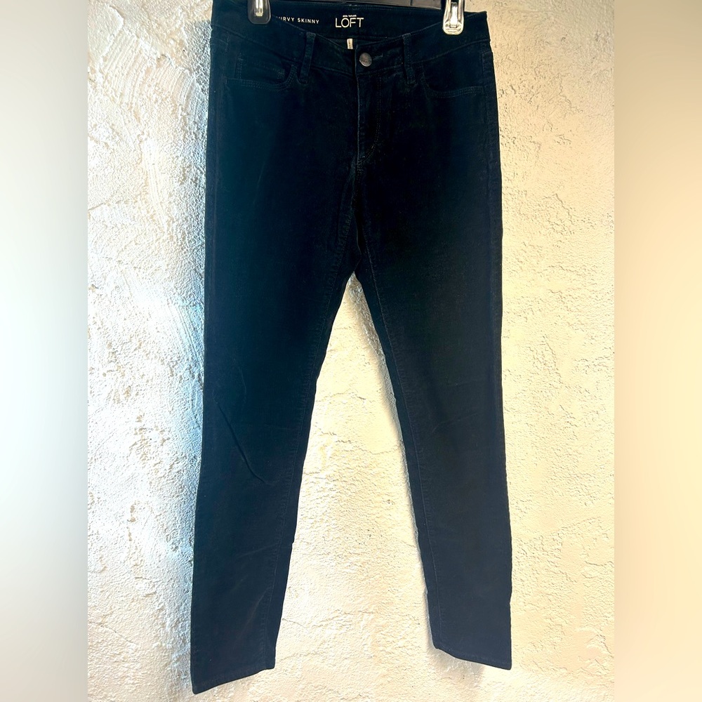 Loft stretchy black curvy skinny cords